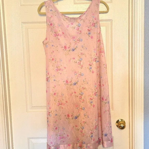 Vintage Vanity Fair‎ Slip Nightgown. - Picture 4 of 4